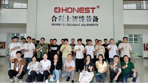 凝“新”聚力，蓄势前行-澳门世界杯新员工入职培训